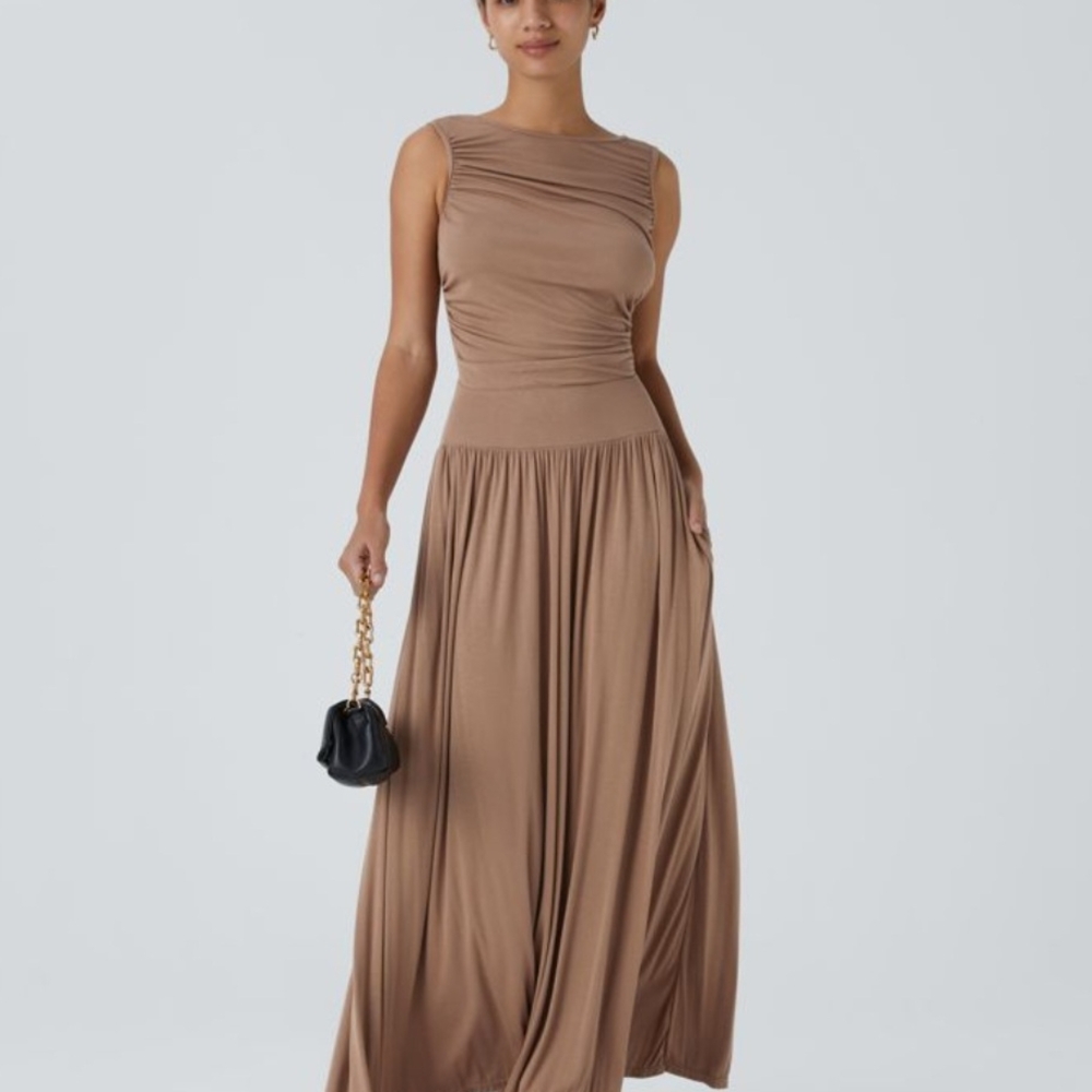 HALARA Tan Pleated Ruched Sleeveless Gown
